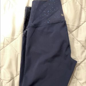 Hello ladies! I’m getting rid of all my workout stuff, all got too big for me!